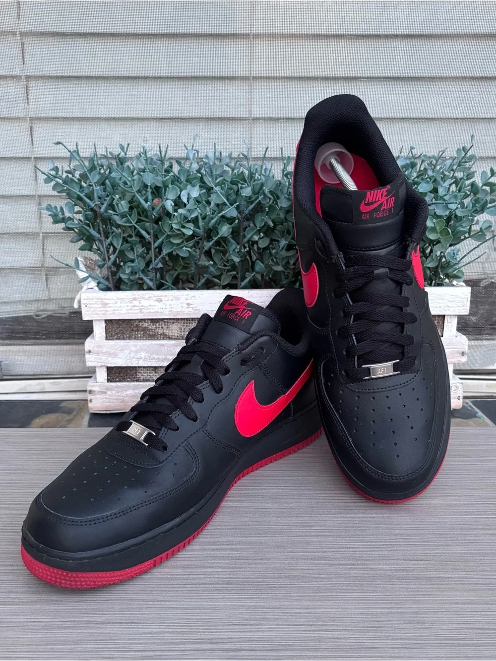 NIKE AIR FORCE 1 07’ Bred